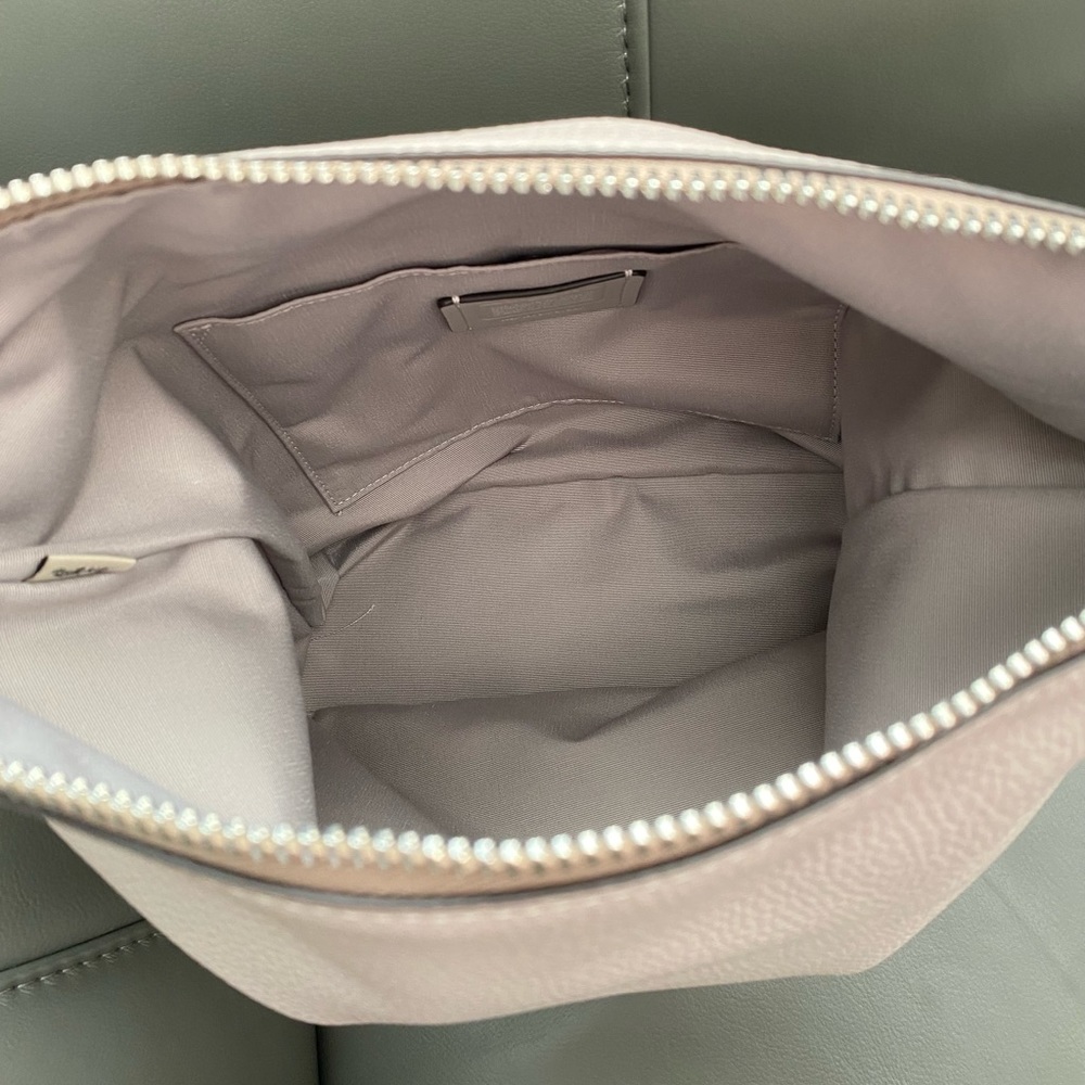 NWOT Coach Pebbled Leather Abby Duffle Grey Birch - Picture 11 of 16